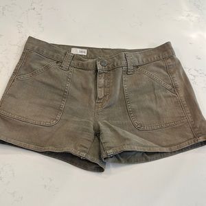 Gap 3.5” shorts